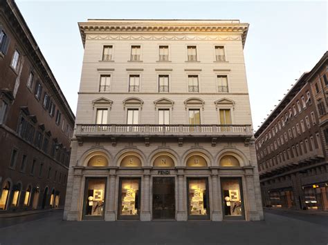 fendi ufficio stampa indirizzo|palazzo fendi roma.